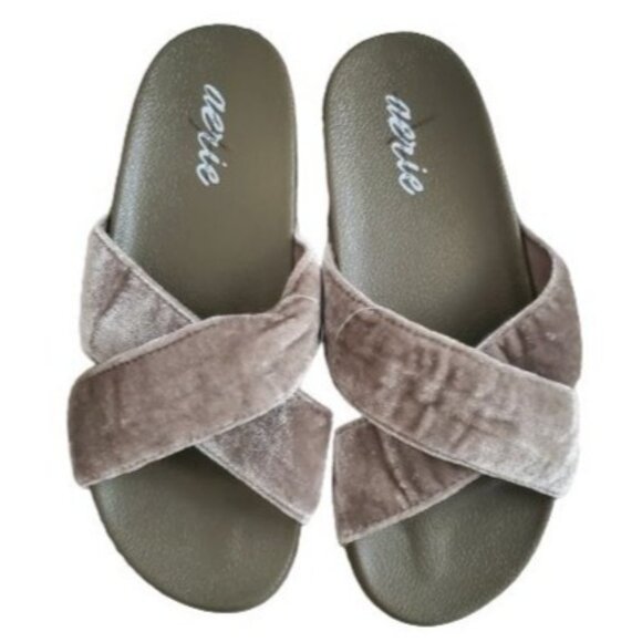 Aerie Women's Velvet Double Criss-Cross Strap Slip-On Sandals Gray Size 7 NWOT - Picture 2 of 10